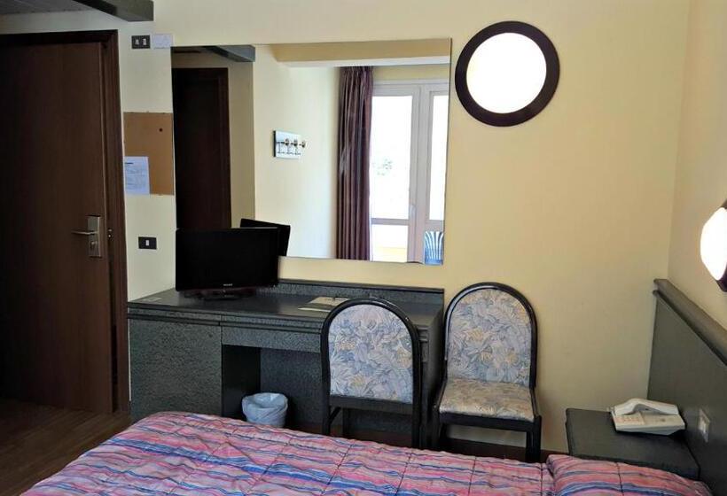 غرفة قياسية, Internazionale