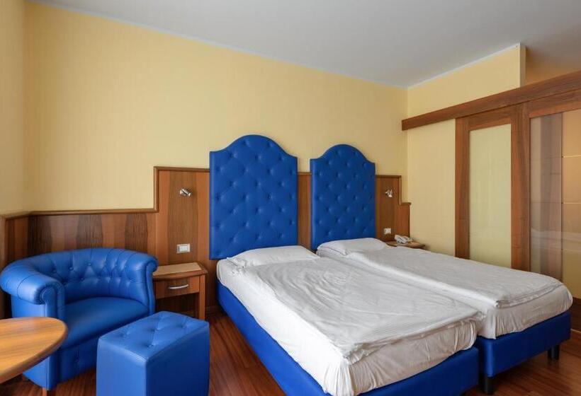 غرفة ديلوكس مطلة على الجبل, Internazionale