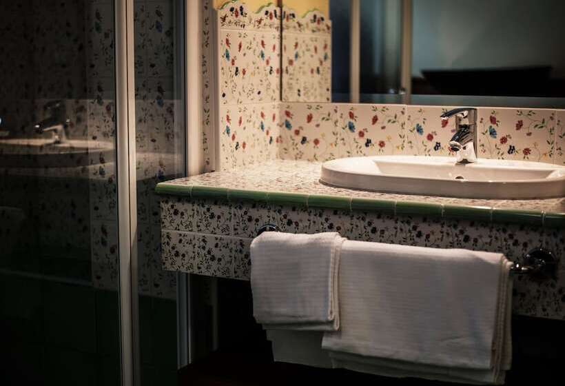 غرفة ديلوكس مطلة على البحيرة, Internazionale