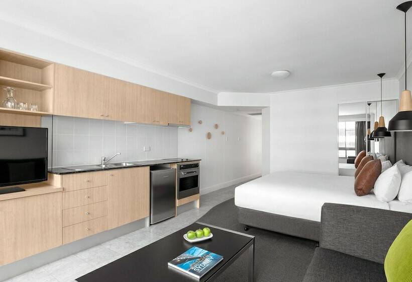 标准工作室, Mantra On Kent