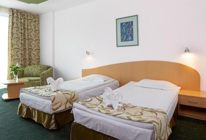 חדר סטנדרט עם מרפסת, Mena Palace Hotel   All Inclusive