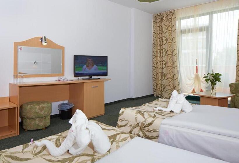 חדר סטנדרט עם מרפסת, Mena Palace Hotel   All Inclusive