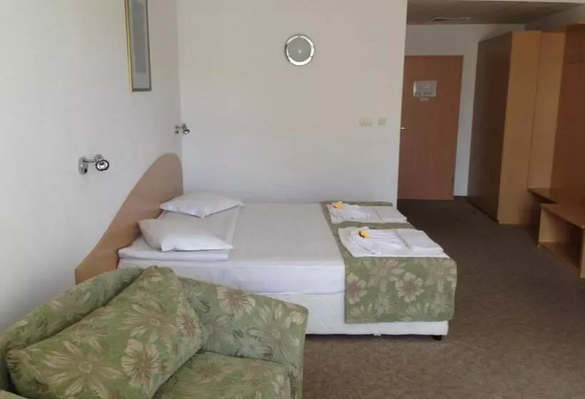 バルコニー付きスタンダードルーム, Mena Palace Hotel All Inclusive