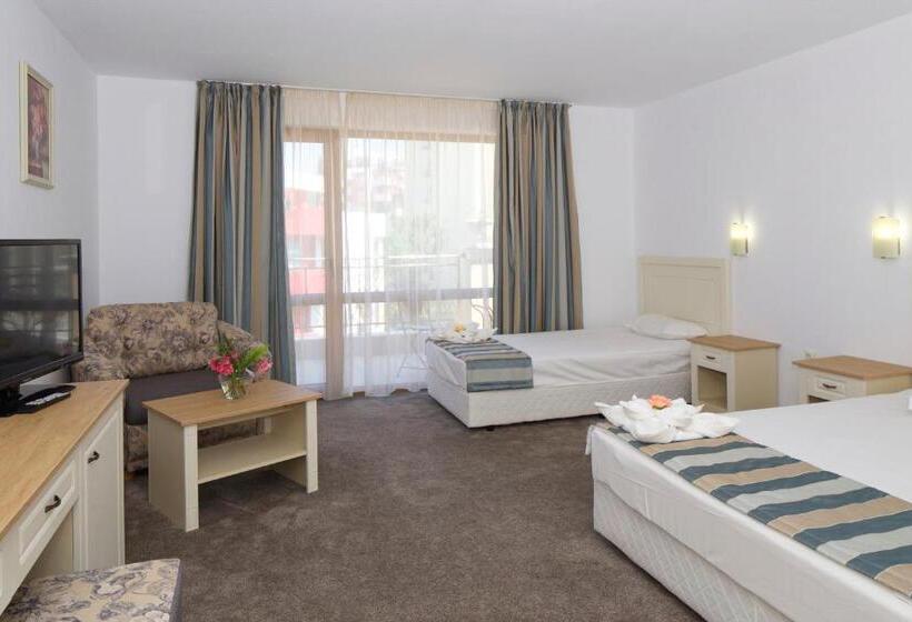 חדר משפחתי דלוקס, Mena Palace Hotel   All Inclusive