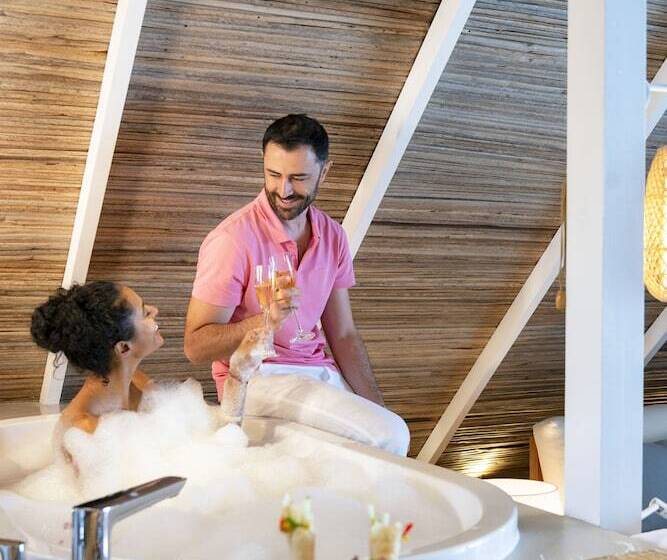 Полулюкс Вид на Море, Preskil Island Resort