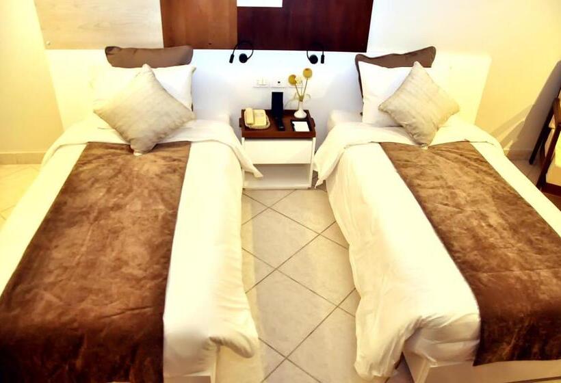 اتاق استاندارد, Sharming Inn