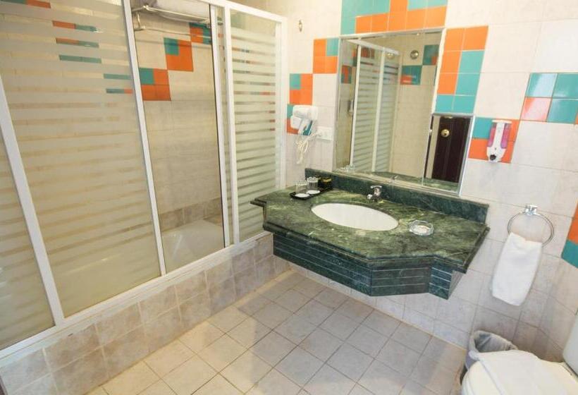 اتاق استاندارد, Sharming Inn