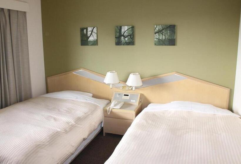 Номер Стандарт, Shin Osaka Washington Hotel Plaza