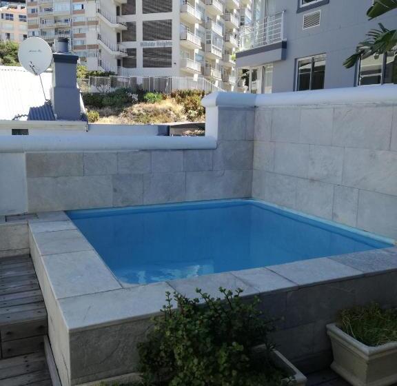 Номер Стандарт Вид на Горы, Sugar