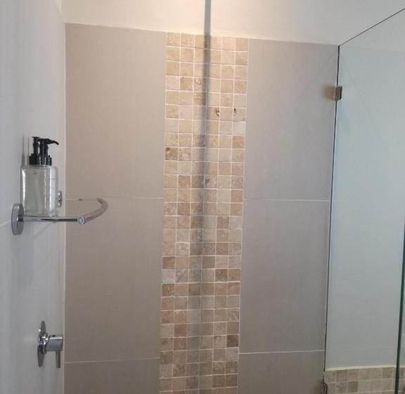 Номер Стандарт Вид на Горы, Sugar