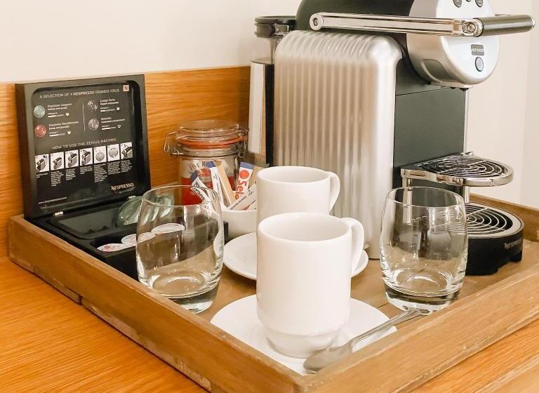 Номер Superior, Sugar