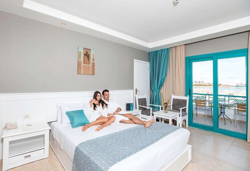 سوییت جونیور, Sunrise Garden Beach Resort