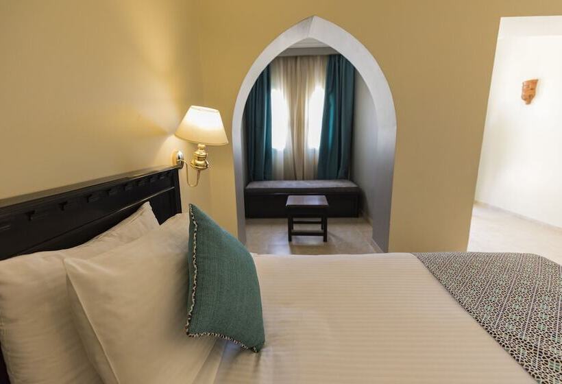 اتاق استاندارد, Sunrise Garden Beach Resort