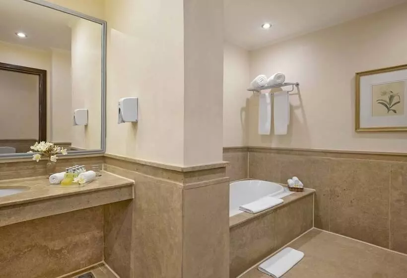سوییت جونیور, Jaz Lamaya Resort