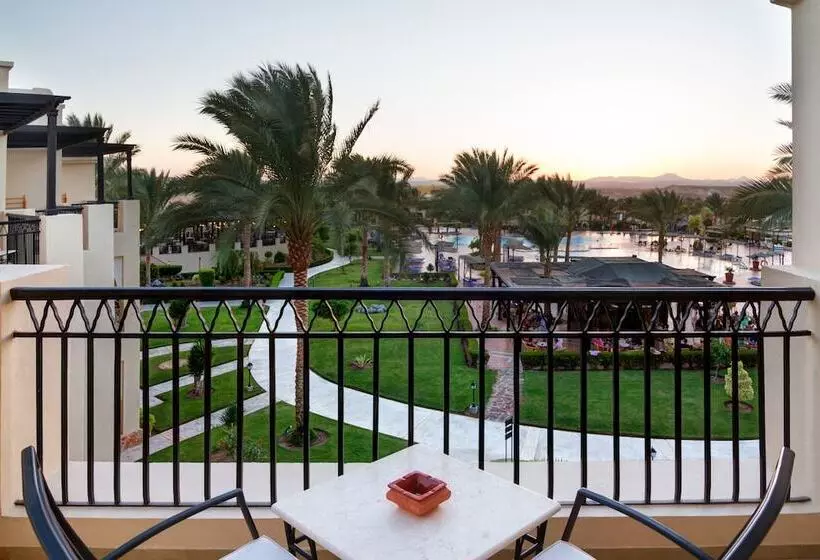 اتاق لوکس با تخت دو نفره بزرگ, Jaz Lamaya Resort