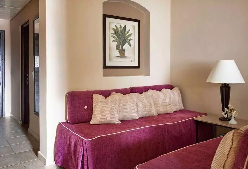اتاق لوکس با تخت دو نفره بزرگ, Jaz Lamaya Resort