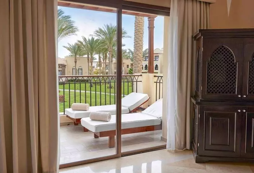 سوییت جونیور, Jaz Lamaya Resort