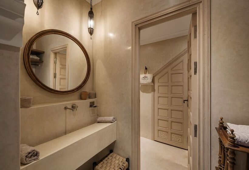 חדר קלאסי, 72 Riad