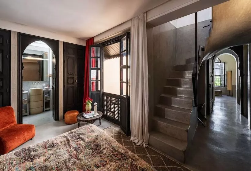 デラックスルーム, 72 Riad