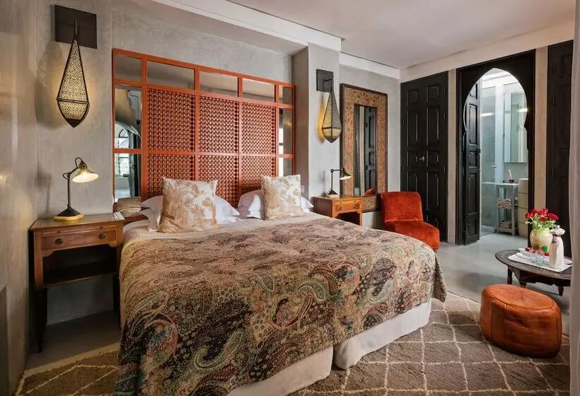 デラックスルーム, 72 Riad