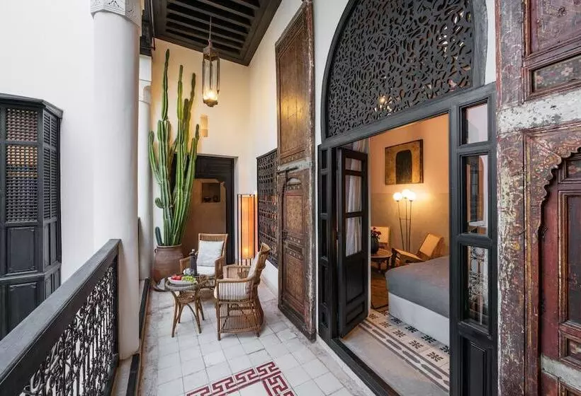 デラックスルーム, 72 Riad