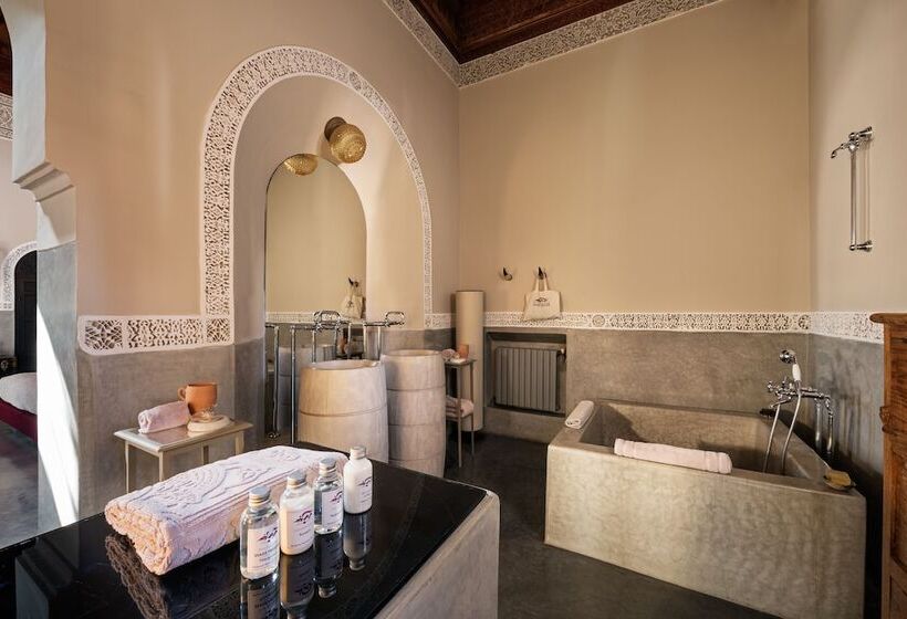 סוויטה, 72 Riad