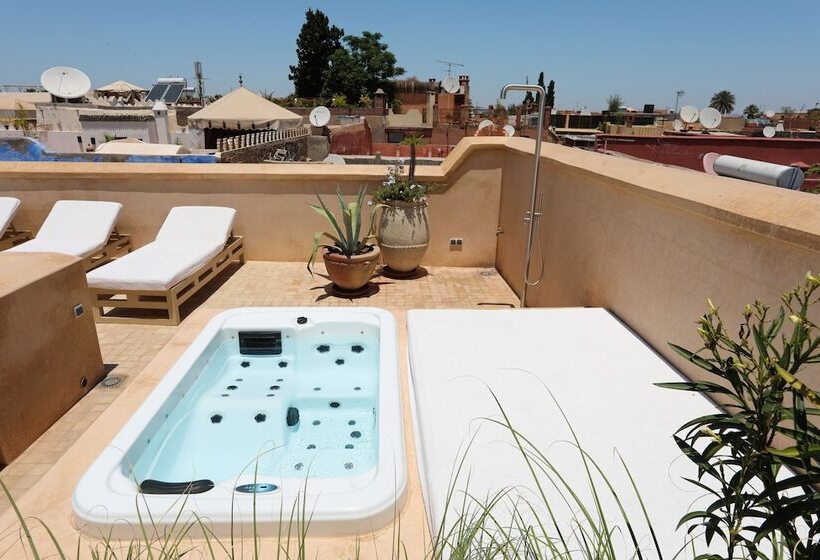 סוויטה עם טרסה, 72 Riad