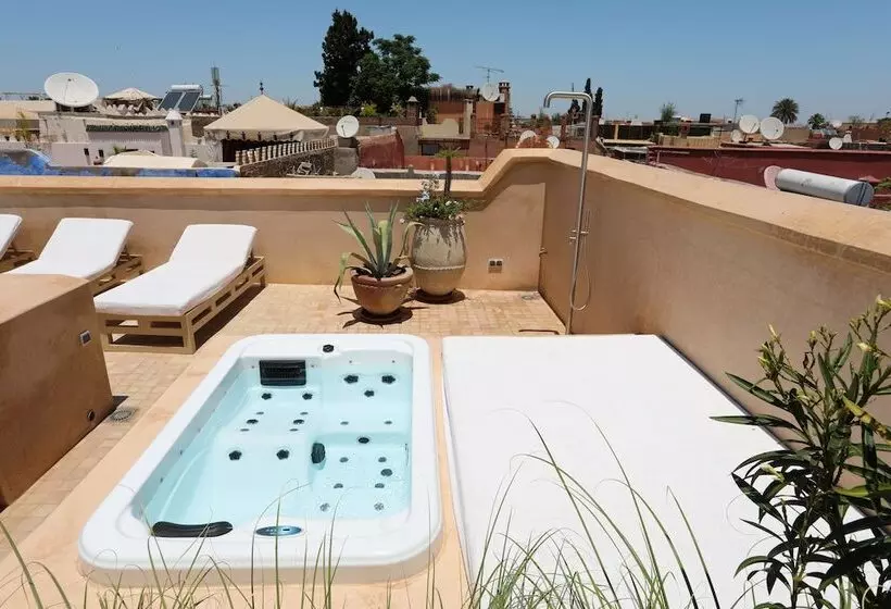 テラス付スイート, 72 Riad
