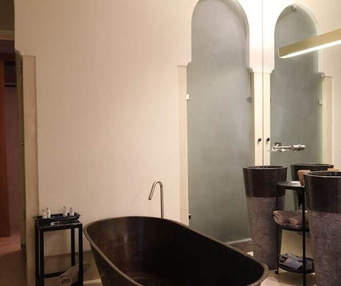 סוויטת ג'וניור עם טרסה, 72 Riad