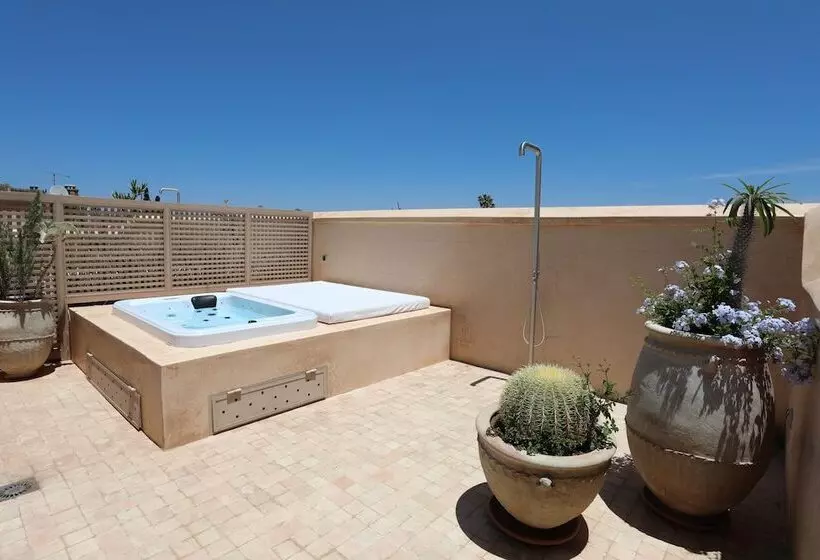 テラス付きジュニアスイート, 72 Riad