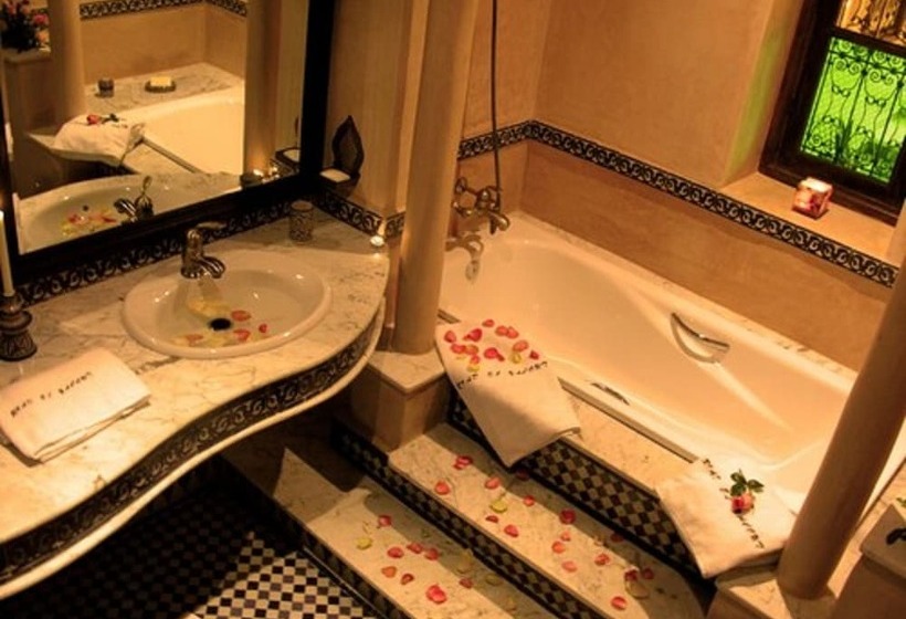 标准间, Riad El Yacout