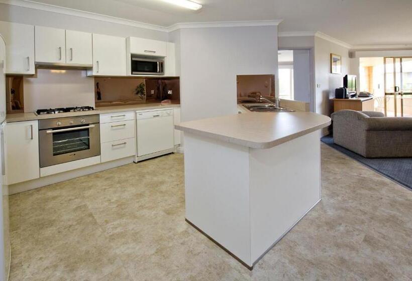 شقة غرفتين, Abbey Beach Resort