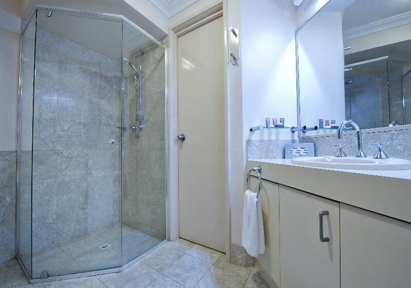 דירת שלושה חדרים, Abbey Beach Resort