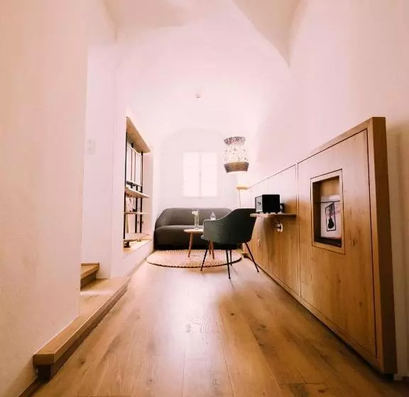 اتاق استاندارد, Arthotel Blaue Gans