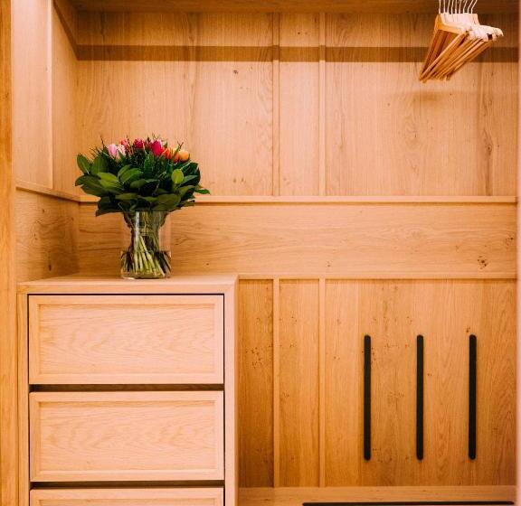 스탠다드 룸, Arthotel Blaue Gans