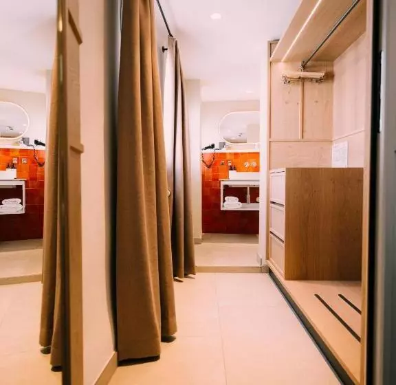 اتاق استاندارد, Arthotel Blaue Gans