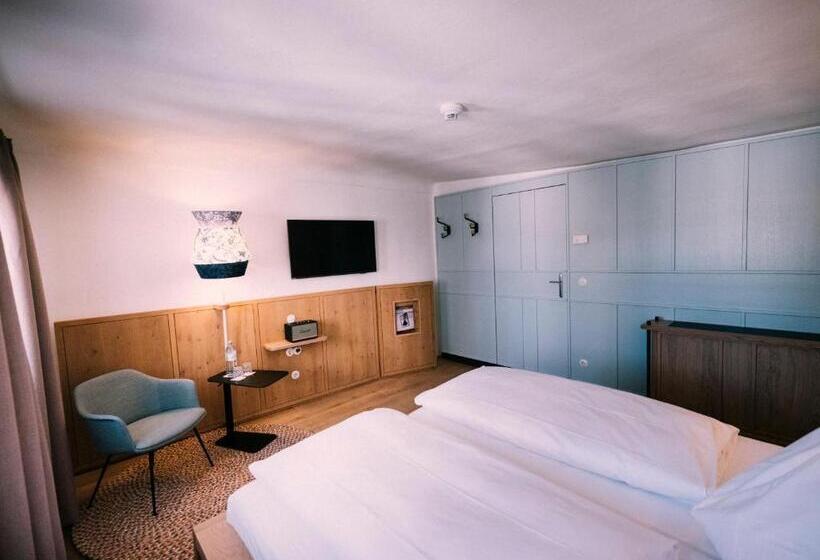 기본룸, Arthotel Blaue Gans