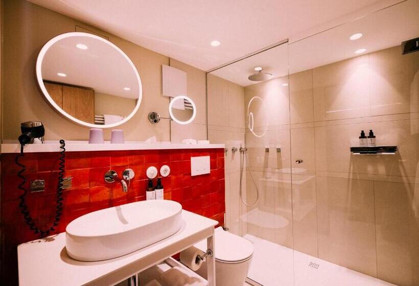 기본룸, Arthotel Blaue Gans