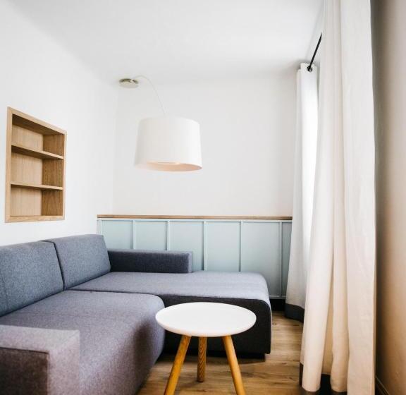 스위트, Arthotel Blaue Gans