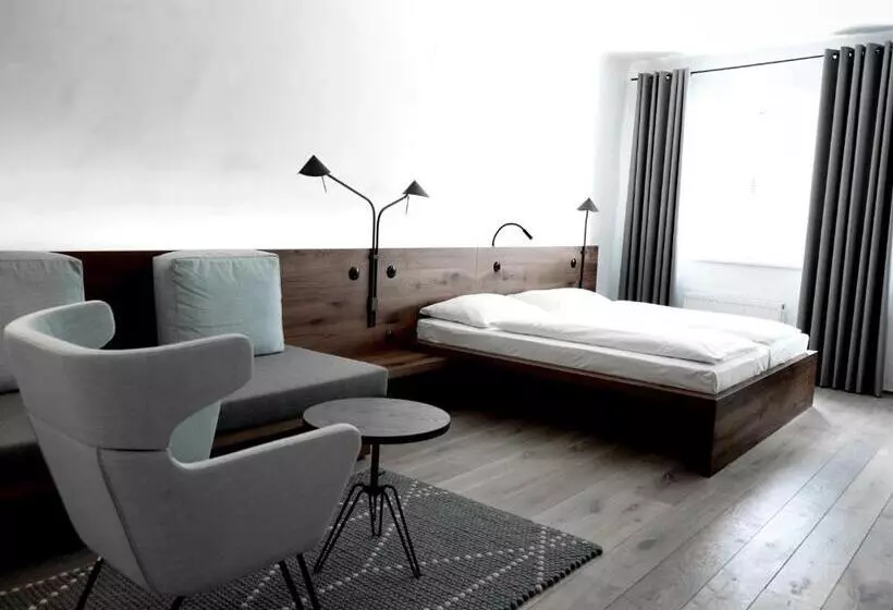 اتاق سوپریور, Arthotel Blaue Gans