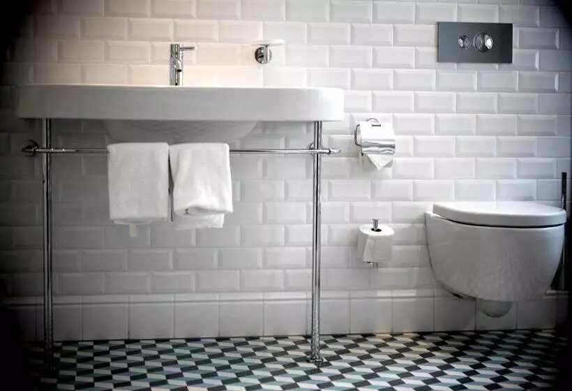 اتاق سوپریور, Arthotel Blaue Gans