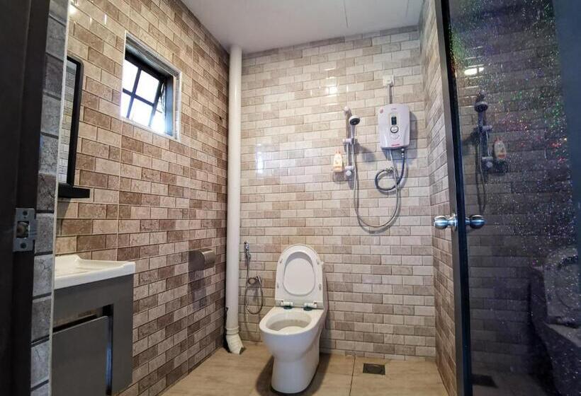 חדר סטנדרט לארבעה, Cameron Highlands Resort