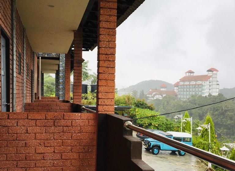 غرفة قياسية ثلاثية, Cameron Highlands Resort