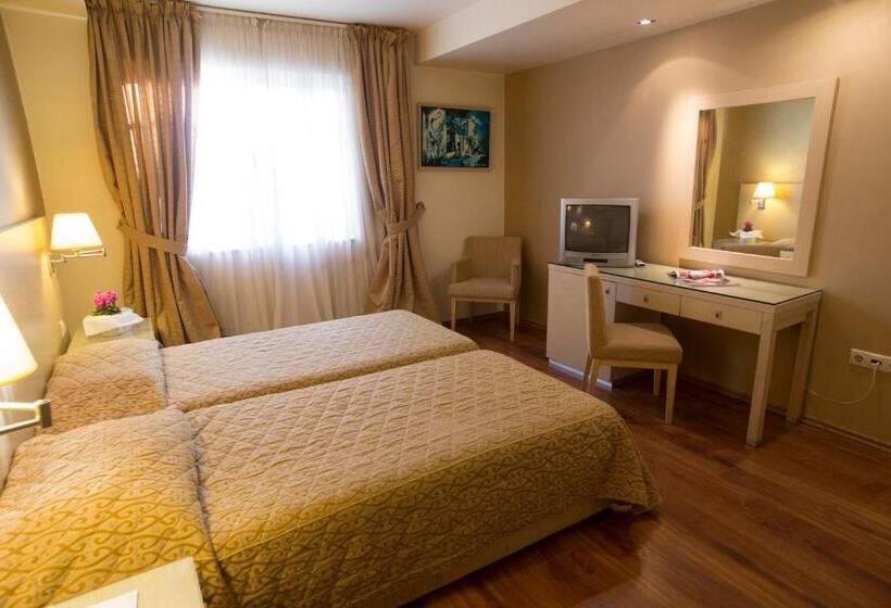 غرفة قياسية, Davitel  Tobacco