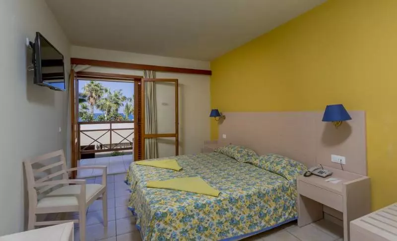 اتاق اساندارد با چشمانداز جانبی به دریا, Dessole Malia Beach – All Inclusive