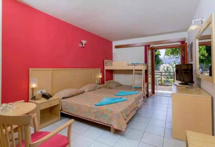 اتاق استاندارد سه تخته با چشمانداز باغ, Dessole Malia Beach – All Inclusive