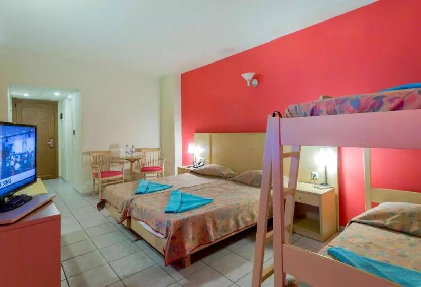اتاق استاندارد سه تخته با چشمانداز باغ, Dessole Malia Beach – All Inclusive