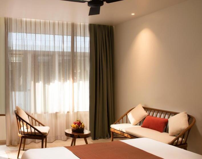 جناح, Fcc Angkor By Avani