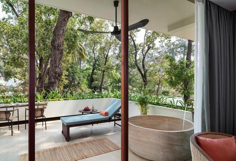 جناح عائلي, Fcc Angkor By Avani