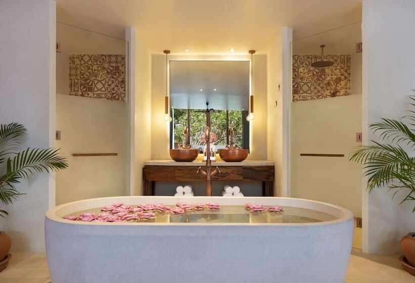 جناح, Fcc Angkor By Avani